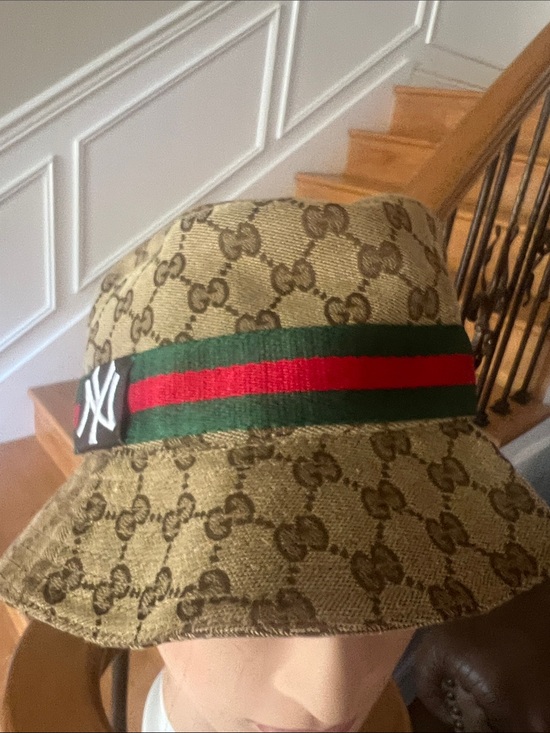 Gucci Beige Monogram Bucket Hat with Red & Green Web Stripe and NY Patch